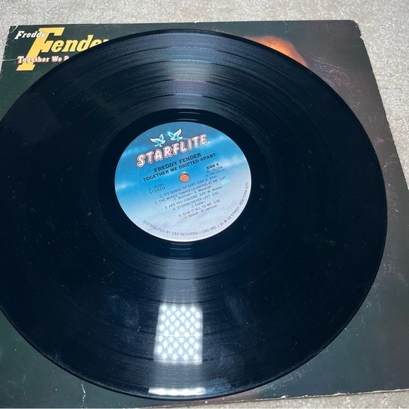 Freddy Fender - Together we Drifted Apart- vintage vinyl record from 1980 - Picture 10 of 10